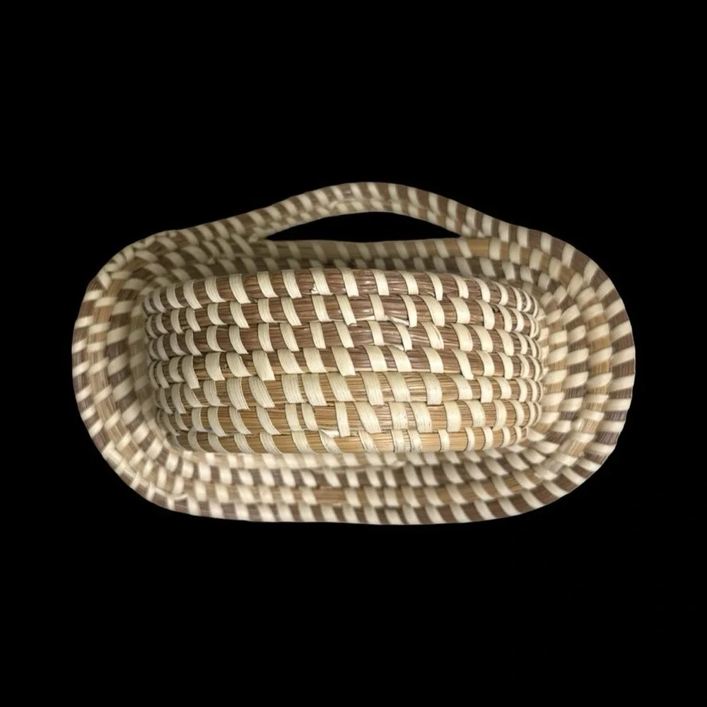 Sweet Grass Woven Wall Pocket Basket Folk Art South Carolina Gullah Seagrass
